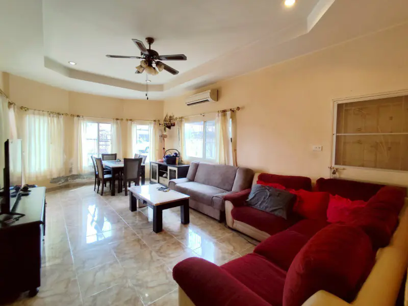 1-Этажный Полутораквартирный Дом На Продажу