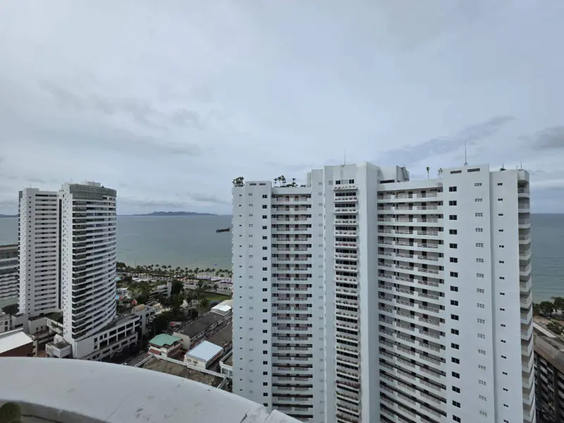 快速租赁 - 乔姆提恩综合大楼海景高层