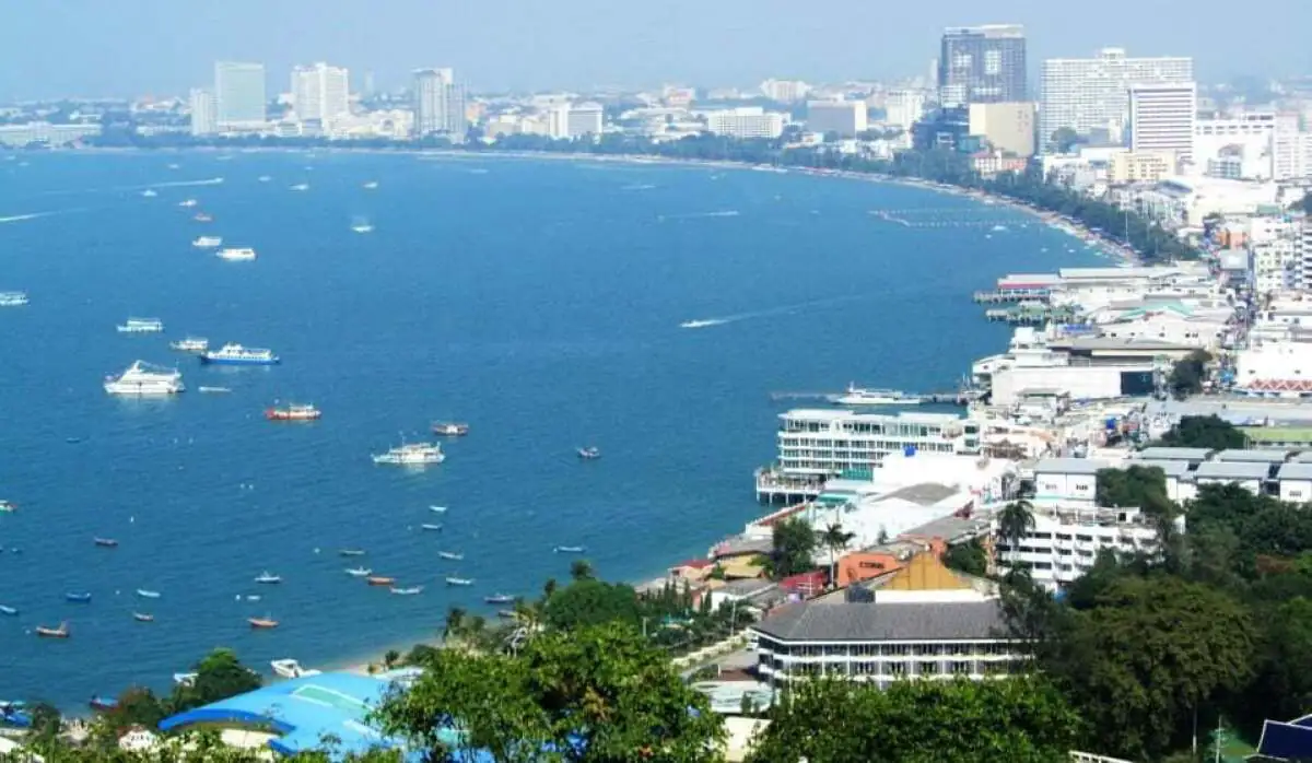 Living in Thailand – Look at Little Sister