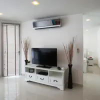 1 Bedroom Condo For Sale In Club Royal thumbnail