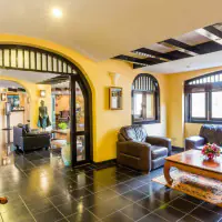 中央芭堤雅豪华酒店出售 thumbnail