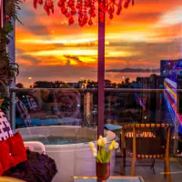 Luxuriöse Seeblick-Wohnung zu verkaufen in der Riviera Ocean Drive thumbnail