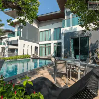 LUXUS-POOL-VILLA ZU VERKAUFEN 98LEKE AUSSICHT thumbnail