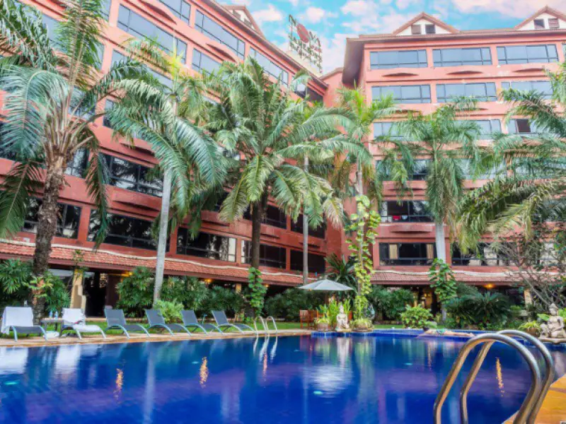 中央芭堤雅豪华酒店出售