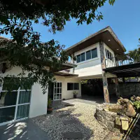 Renovated Family Pool Villa - Soi Mi Fah Ard Kan thumbnail