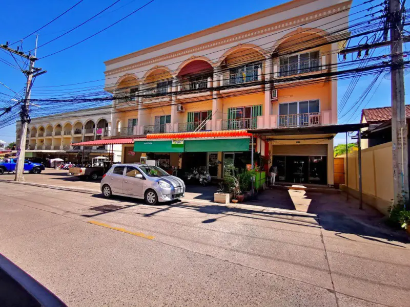 Gewerbeimmobilie zu verkaufen in Ost-Pattaya