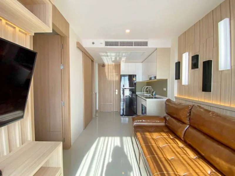 海景公寓出售和出租，位于乔姆廷海滨