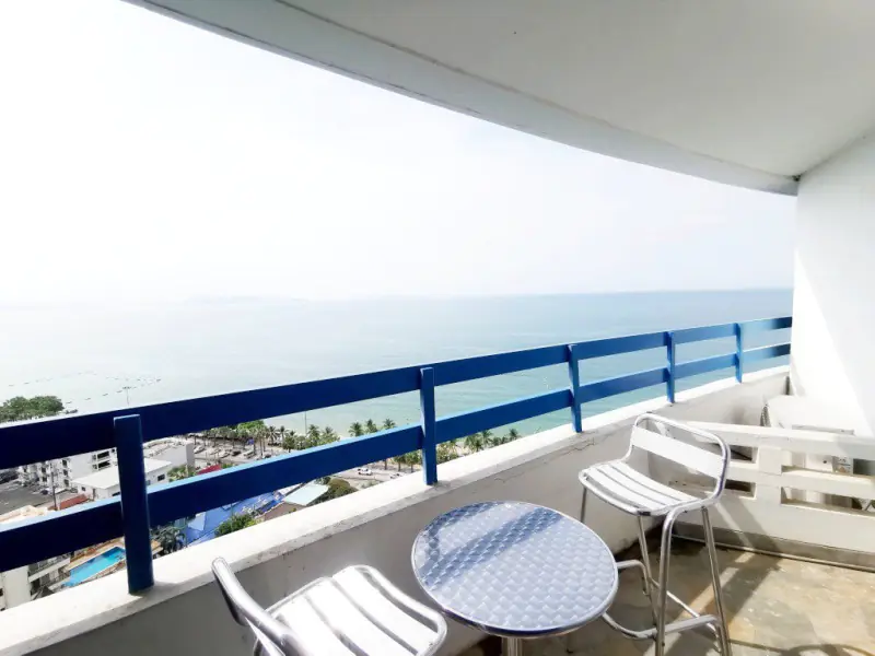 在乔姆提恩广场公寓出售海景公寓