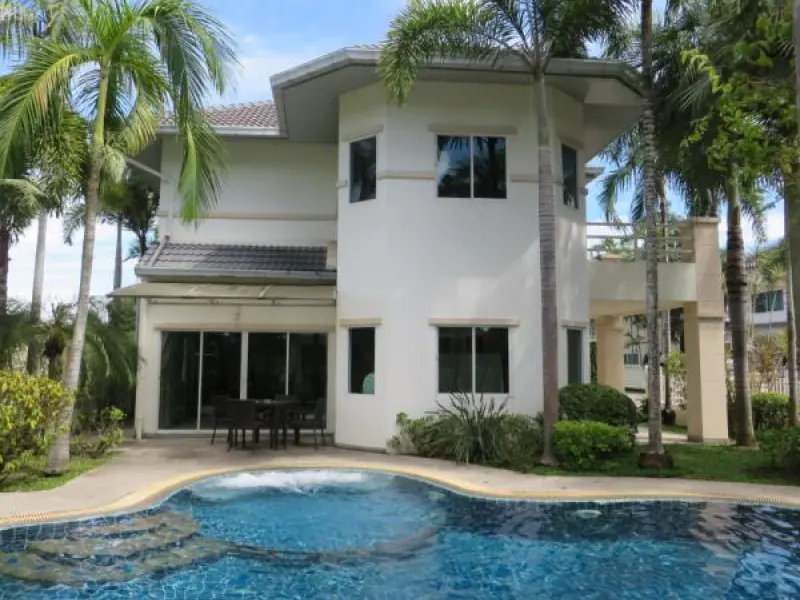 Pool Villa House In The Meadows East Pattaya