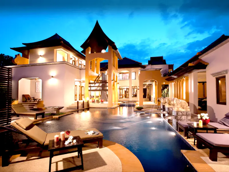 Phu Tara Thai Modern Stil zu verkaufen in Ost-Pattaya
