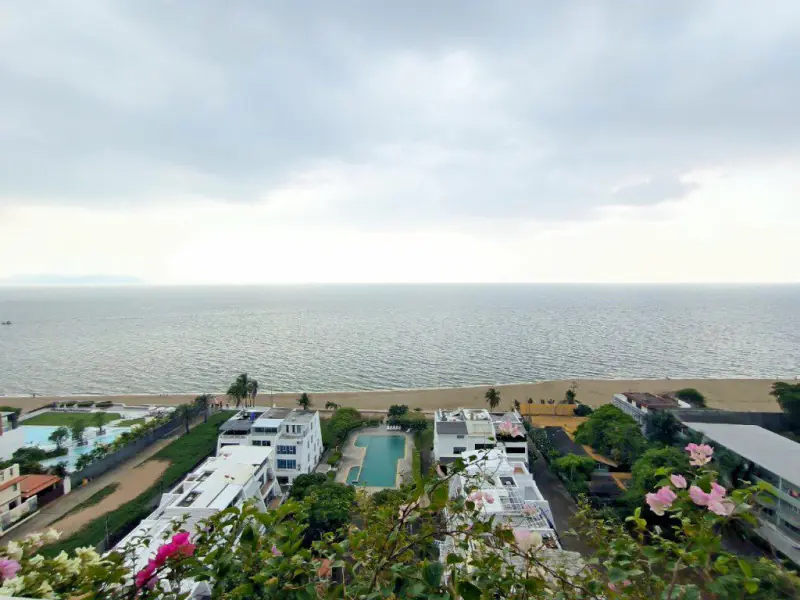 Penthouse For Sale In Chomtalay Resort Jomtien
