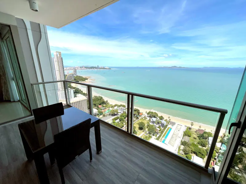Sea View Beach Condo For Rent at The Riviera Wongamat