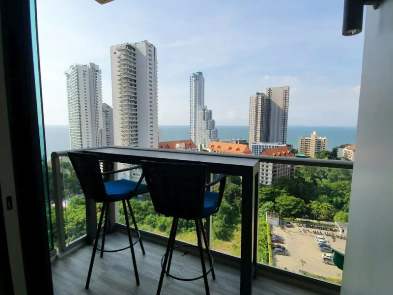 Condo For Sale In The Riviera Wongamat North Pattaya