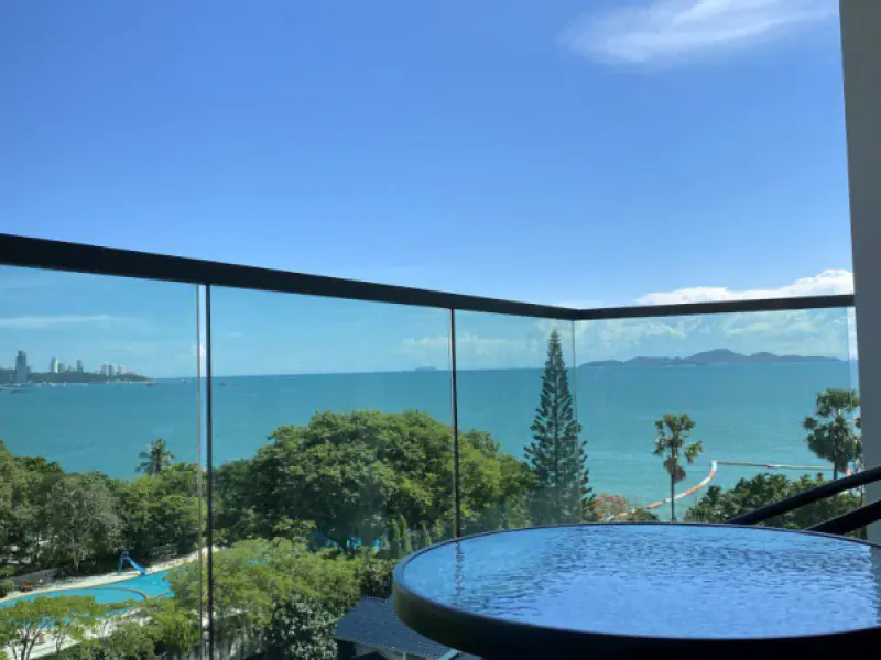Studio For Rent at Wong Amat Tower