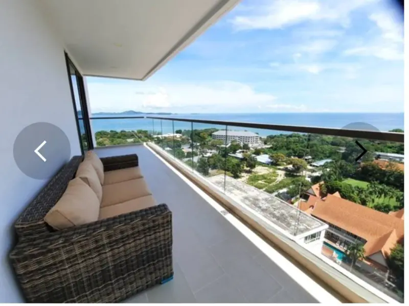 2bedroom sea view condo for rent The Peak Tower
