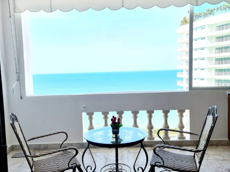 Sea view studio for rent in Jomtien Complex