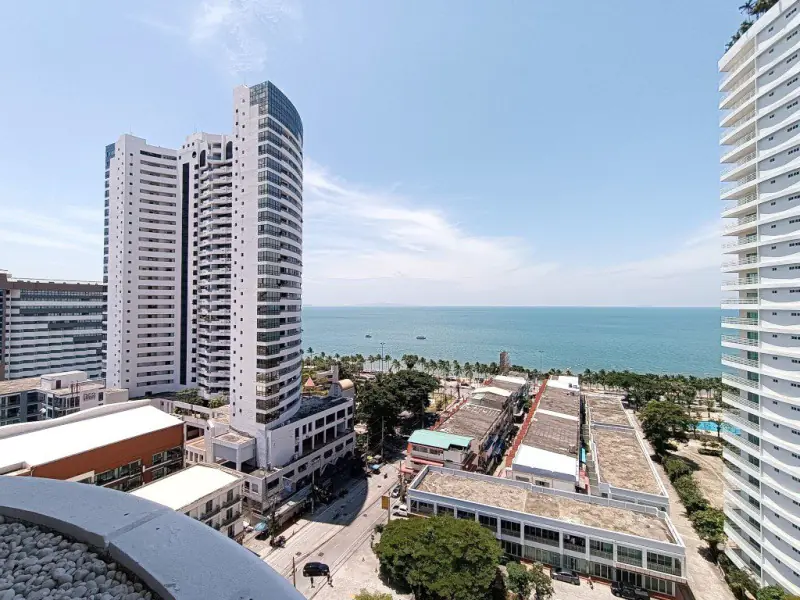 Sea view Condo for rent in Jomtien Complex