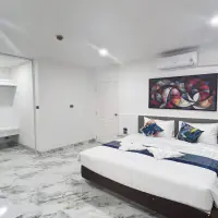 Spacious Coastal Residence-The Ocean Pearl Condominium thumbnail