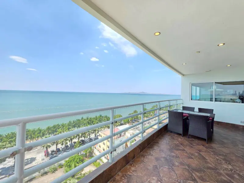 Spacious 2 Bedroom Sea View Condo for Sale at View Talay 7, Jomtien Beach