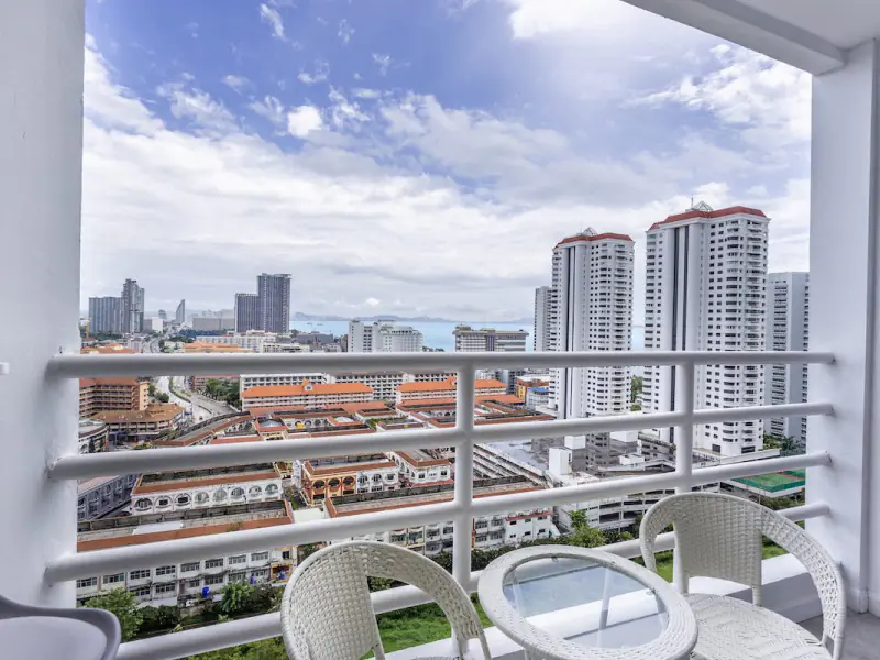 High-Floor Sea View Studio-View Talay 5D, Jomtien