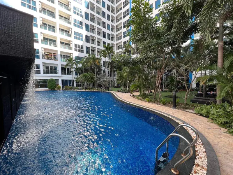 Investment Pool View Unit-Nam Talay Condominium