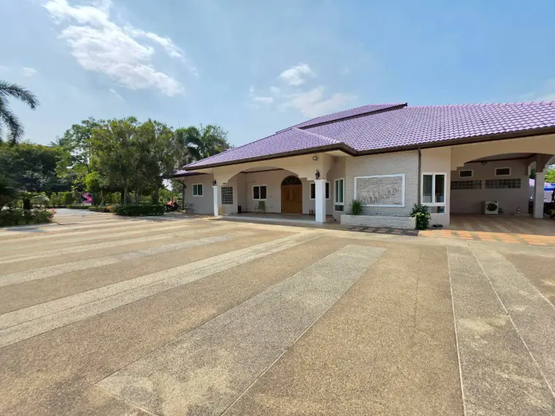 Private Land &amp; Resort Residence - Two Separated Homes in Pong