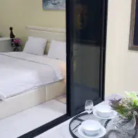 Newly Renovated Sea View Condo for rent at Jomtien Complex thumbnail