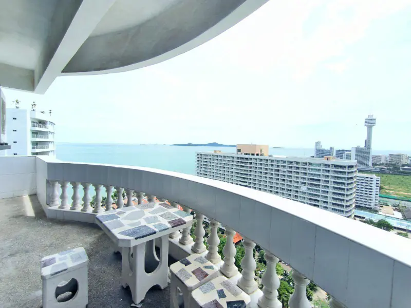 Sea View condo for Rent at Jomtien Complex!!