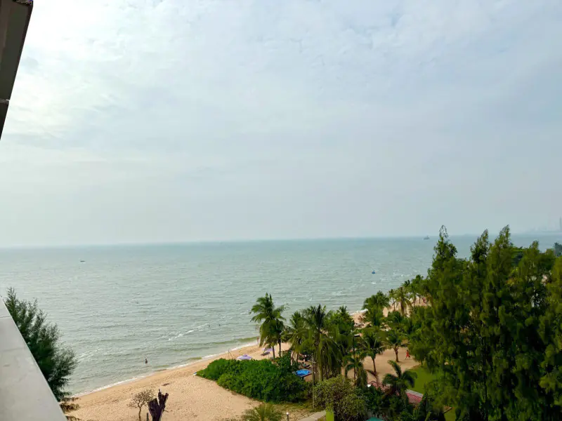 Exclusive Low-Rise Beachfront Living - Side Sea View at Pine Shores, Na Jomtien