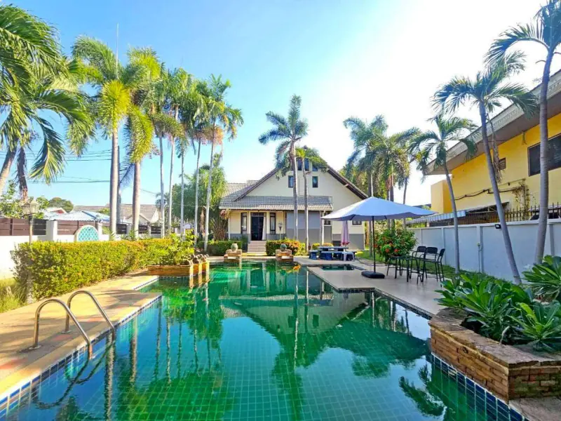 2 Storey  House For Sale and Rent in East Pattaya