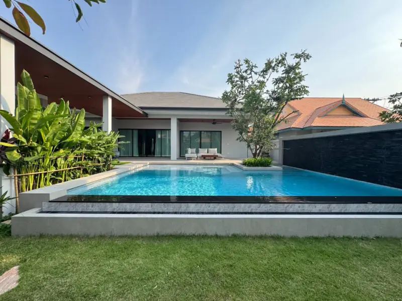 Discover a spacious and stylish home in the heart of East Pattaya