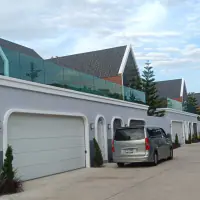 Roomy Private Villa - Baan Mae Bibury Villa thumbnail