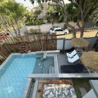 Spacious Modern Family Villa-East Pattaya thumbnail