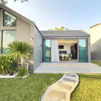 Spacious Lakeside Family Home-Mabprachan Area thumbnail