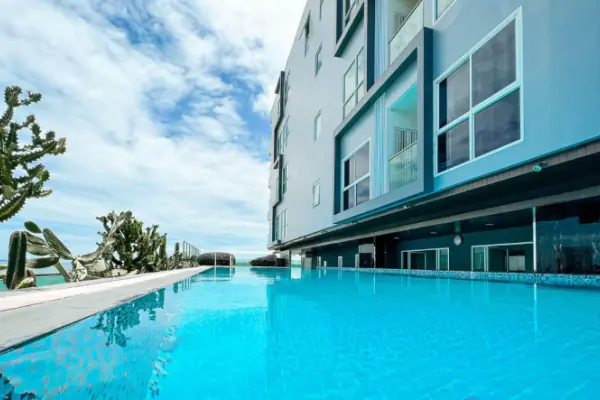 One Tower Phratamnak