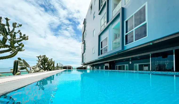 One Tower Phratamnak