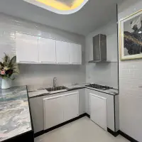 Discover relaxed lakeside living in one of East Pattaya’s most desirable residential areas with this appealing 3-bedroom thumbnail