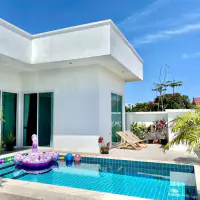 Brand-new modern pool villa located just 500 meters from Mabprachan Lake thumbnail