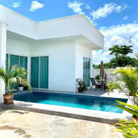 Brand-new modern pool villa located just 500 meters from Mabprachan Lake thumbnail