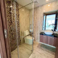 Well-positioned condominium in Grand Avenue Residence thumbnail