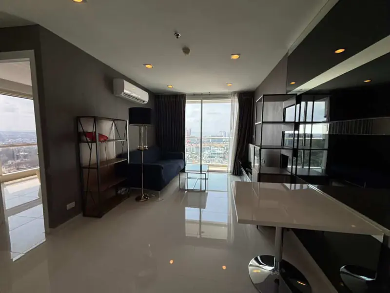 Modern high-floor residence in the Vision Condo
