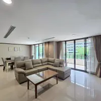 Generously sized condominium in Prime Suites Condo thumbnail