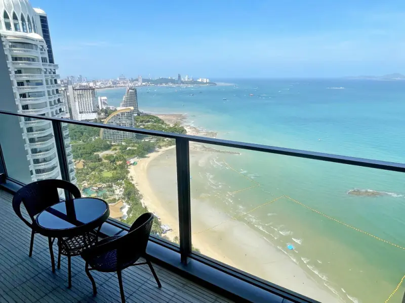 ABSOLUTE BEACHFRONT CONDO IN WONGAMAT