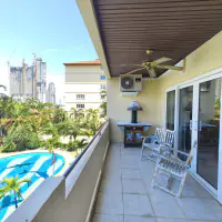 Spacious 1 Bedroom Condo – Perfect for Living or Investment thumbnail