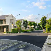 Discover the potential of this well-proportioned 3-bedroom, 3-bathroom house thumbnail