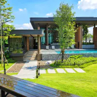 Discover the potential of this well-proportioned 3-bedroom, 3-bathroom house thumbnail