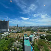 Modern high-floor condominium in The Twin Tower, thumbnail