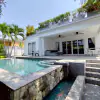 Enjoy luxury living in the prestigious Siam Royal View thumbnail