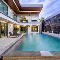 Luxury Pool Villa For Sale in East Pattaya thumbnail