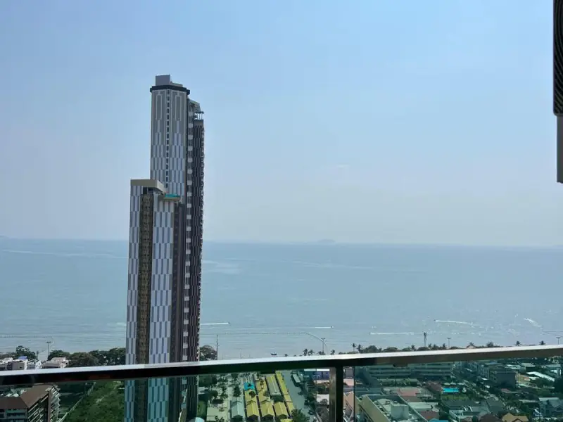 Seaview Condo For Sale in Jomtien